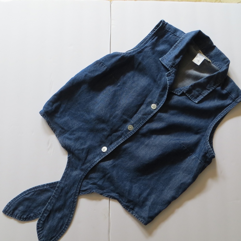 Vintage Sleeveless Chambray Button Up Tie Up